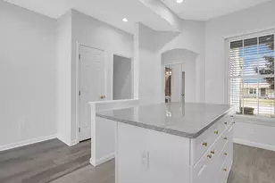 2571 Rustling Oak Blvd, Hilliard, OH 43026 - Photo 8