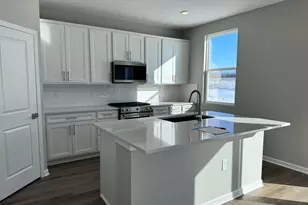 1126 Solitary St, Galena, OH 43021 - Photo 2