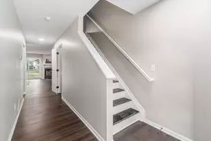 4644 Hobson Dr, Columbus, OH 43228 - Photo 6