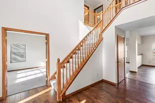 5684 Hillcoat Dr, Hilliard, OH 43026 - Photo 4