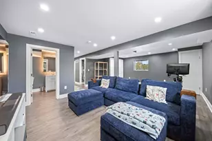 299 Lombard Rd, Columbus, OH 43228 - Photo 34