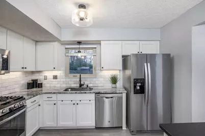 7765 Leaview Drive, Columbus, OH 43235 - Photo 16