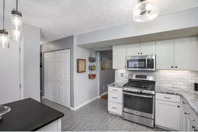 7765 Leaview Drive, Columbus, OH 43235 - Photo 14