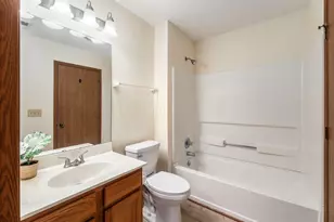 4920 Meadow Run Dr, Hilliard, OH 43026 - Photo 12