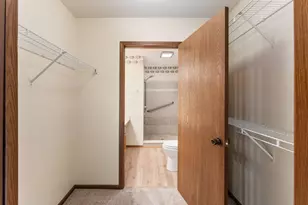 4920 Meadow Run Dr, Hilliard, OH 43026 - Photo 16