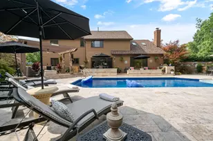 194 Baranof W, Westerville, OH 43081 - Photo 2