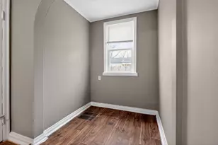 911 Clarendon Ave, Columbus, OH 43223 - Photo 12