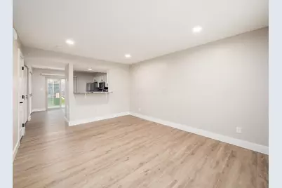 629 Pebble Drive #C, Delaware, OH 43015 - Photo 6