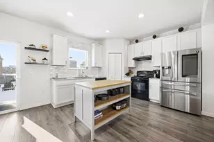 325 Green Acres Dr, Johnstown, OH 43031 - Photo 14