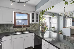 2251 Tulip Tree Ave, Columbus, OH 43229 - Photo 18