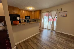 542 Douglas Dr, Circleville, OH 43113 - Photo 12