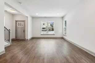 910 Ellsworth Ave, Columbus, OH 43206 - Photo 10