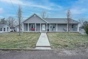 13731 Saw Mill Rd, Hillsboro, OH 45133 - Photo 2