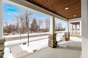 224 Honeywood Dr N, Galena, OH 43021 - Photo 2