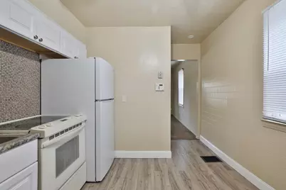 957 E 17th Avenue, Columbus, OH 43211 - Photo 12