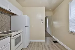 957 E 17th Ave, Columbus, OH 43211 - Photo 12