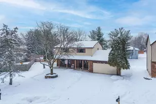 8622 Renford Ct, Powell, OH 43065 - Photo 2