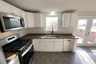 4459 Amwood St, Columbus, OH 43228 - Photo 8