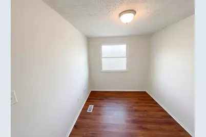 4459 Amwood Street, Columbus, OH 43228 - Photo 14