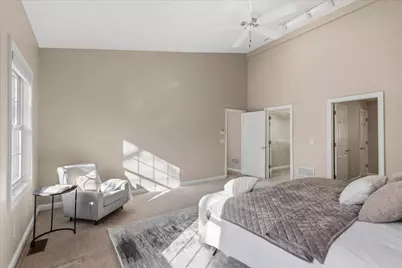 45 E California Avenue, Columbus, OH 43202 - Photo 28