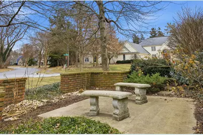 2900 Wickliffe Woods Court, Columbus, OH 43221 - Photo 98