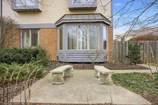 2900 Wickliffe Woods Ct, Columbus, OH 43221 - Photo 4
