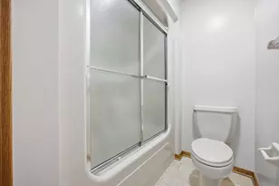 2900 Wickliffe Woods Ct, Columbus, OH 43221 - Photo 58