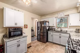 3267 Castleton St, Grove City, OH 43123 - Photo 12