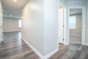 195 Skyway Dr, Springfield, OH 45505 - Photo 18