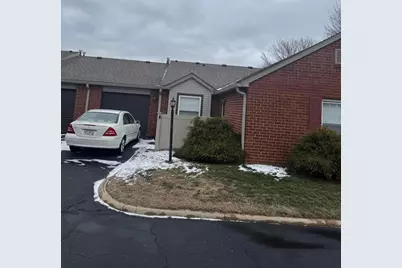 1174 Creekview Court #9-1174, Lancaster, OH 43130 - Photo 2