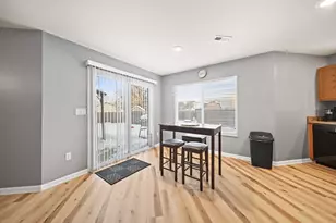 692 Tinkers Creek Ln, Columbus, OH 43207 - Photo 6