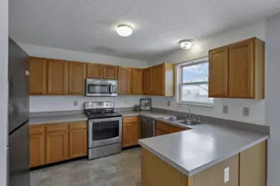 815 Bledsoe Dr, Galloway, OH 43119 - Photo 10