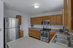 815 Bledsoe Dr, Galloway, OH 43119 - Photo 12