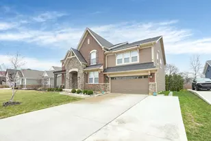 8427 Chesapeake Way NW, Pickerington, OH 43147 - Photo 2