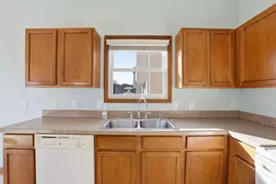 3782 Willowtree Ln, Columbus, OH 43207 - Photo 16