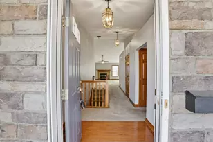 3782 Willowtree Ln, Columbus, OH 43207 - Photo 8