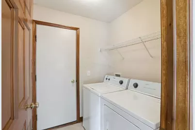 3782 Willowtree Lane, Columbus, OH 43207 - Photo 36