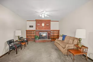 1375 Edgewood Dr, Ashland, OH 44805 - Photo 4