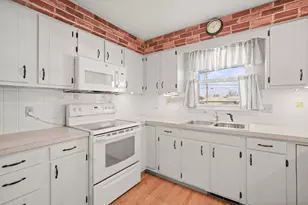 1375 Edgewood Dr, Ashland, OH 44805 - Photo 10