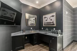 1670 E Broad, Columbus, OH 43203 - Photo 42