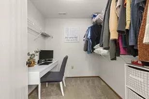 1930 Farmbrook Cir S, Grove City, OH 43123 - Photo 26