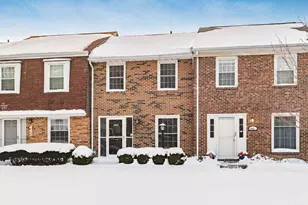 443 Clairbrook Ave, Columbus, OH 43228 - Photo 2