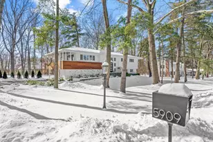 5909 Whitman Rd, Columbus, OH 43213 - Photo 2