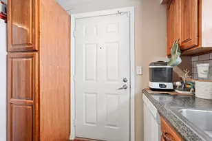 7302 Belle Plain Dr, Dayton, OH 45424 - Photo 10