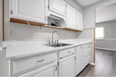 2278 Wadsworth Drive #D, Columbus, OH 43232 - Photo 10