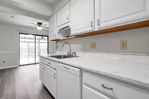 2278 Wadsworth Dr, Columbus, OH 43232 - Photo 8