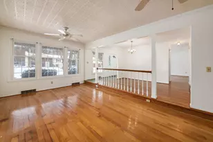 955 Amberly Pl, Columbus, OH 43220 - Photo 20