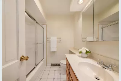 955 Amberly Place, Columbus, OH 43220 - Photo 36