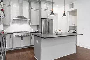 705 Civitas Ave, Columbus, OH 43215 - Photo 14