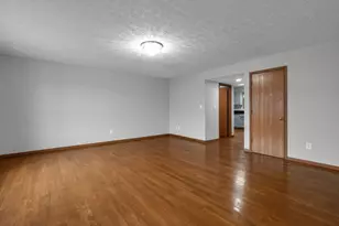 8726 Woodwind Dr, Lewis Center, OH 43035 - Photo 6